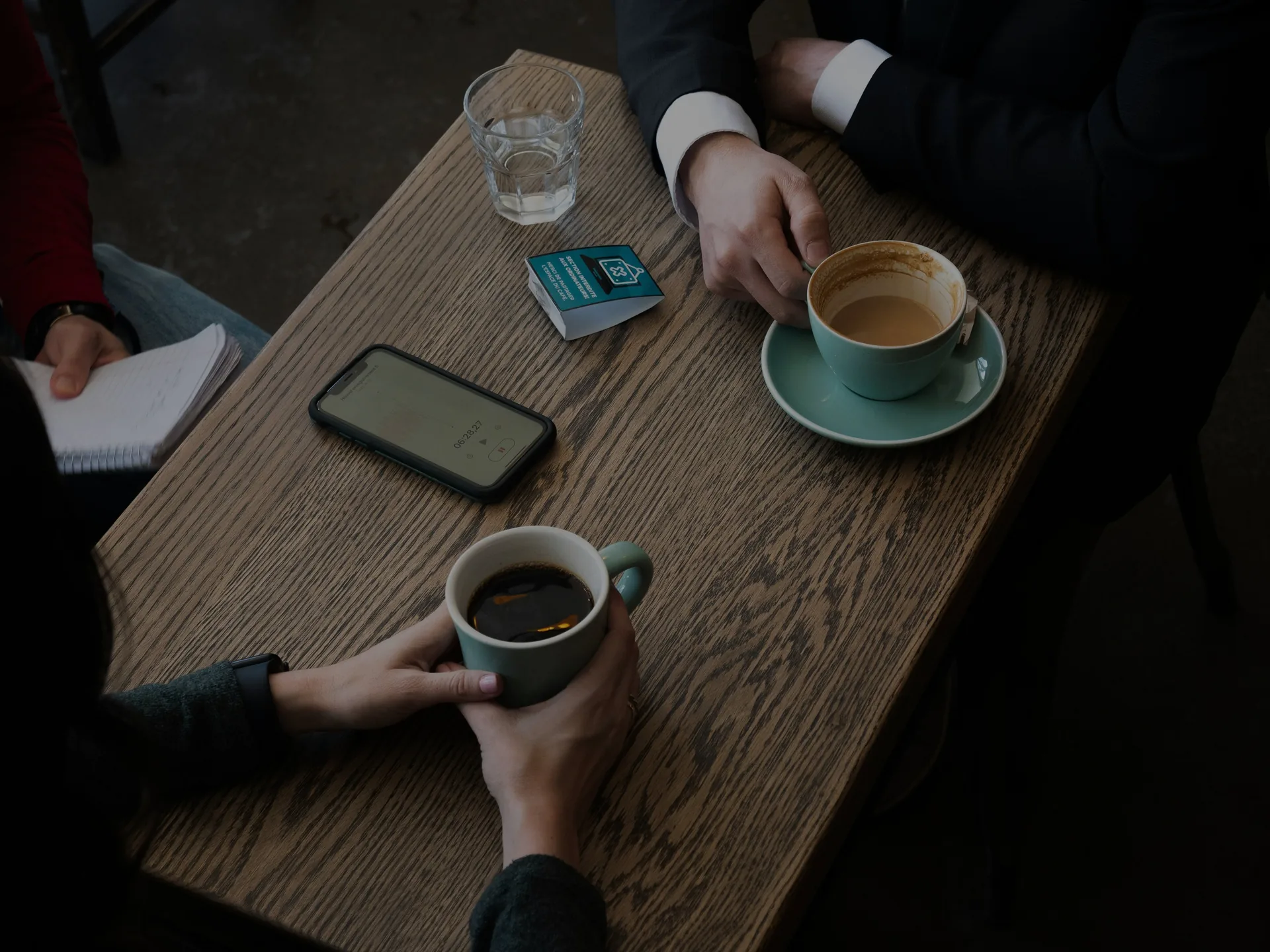 Échange autour d'un café